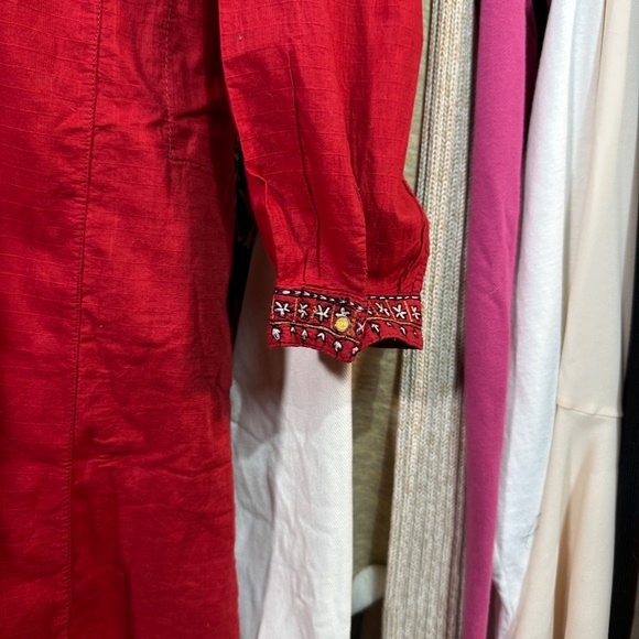 Vintage Red Tunic with Black Embroidery & Orange Buttons Size 44 - Picture 6 of 6